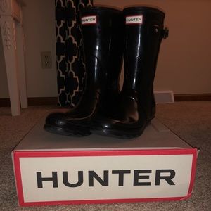 Glossy Black Short Hunter Boots